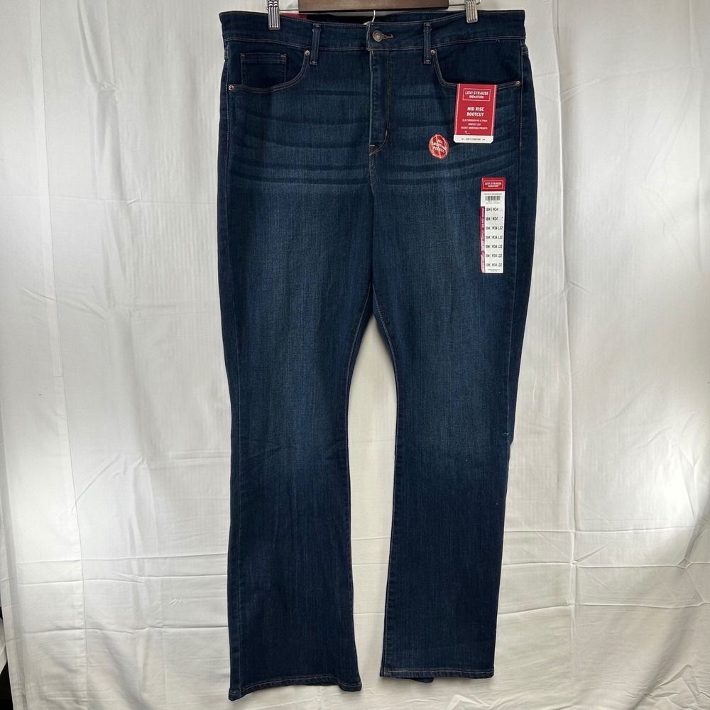 Levi Strauss Signature Bootcut Jeans Womens 18M Dark Blue Mid Rise Smoothing